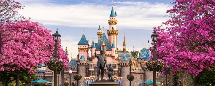 There are many great Disneyland resort options when visiting Disneyland in CA