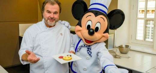 Mickey Zest Party dessert at Disneyland Paris