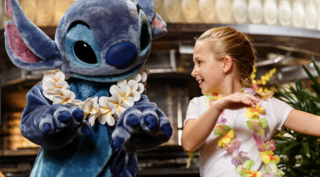 Character Dining with Stitch