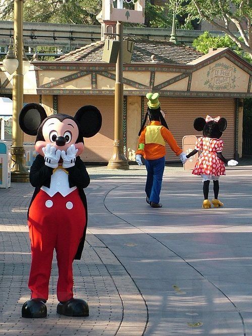 Mickey Minnie Goofy