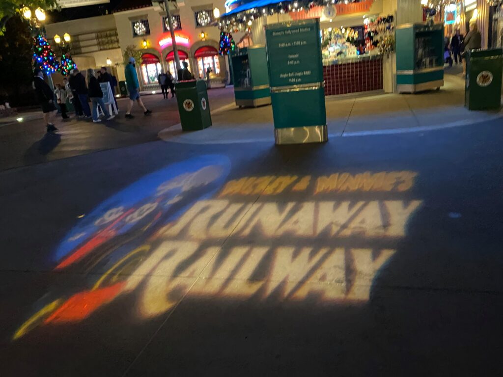 Mickey and Minnie's Runaway Railway Projection