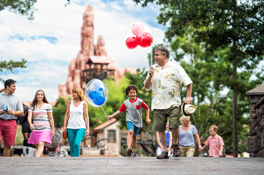 Disney Balloons Make an Awesome Vacation Souvenir 