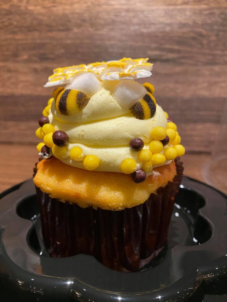 Bee Cupcake