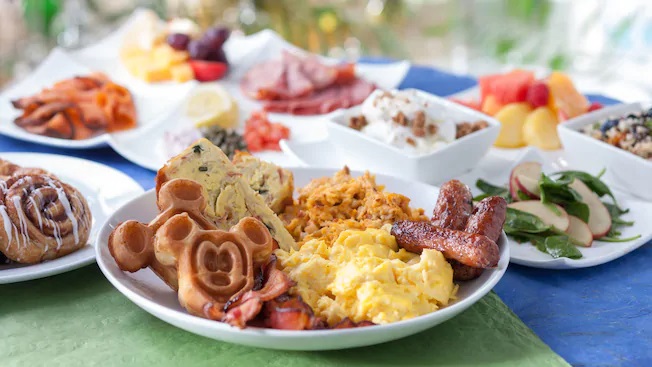 Disney character dining