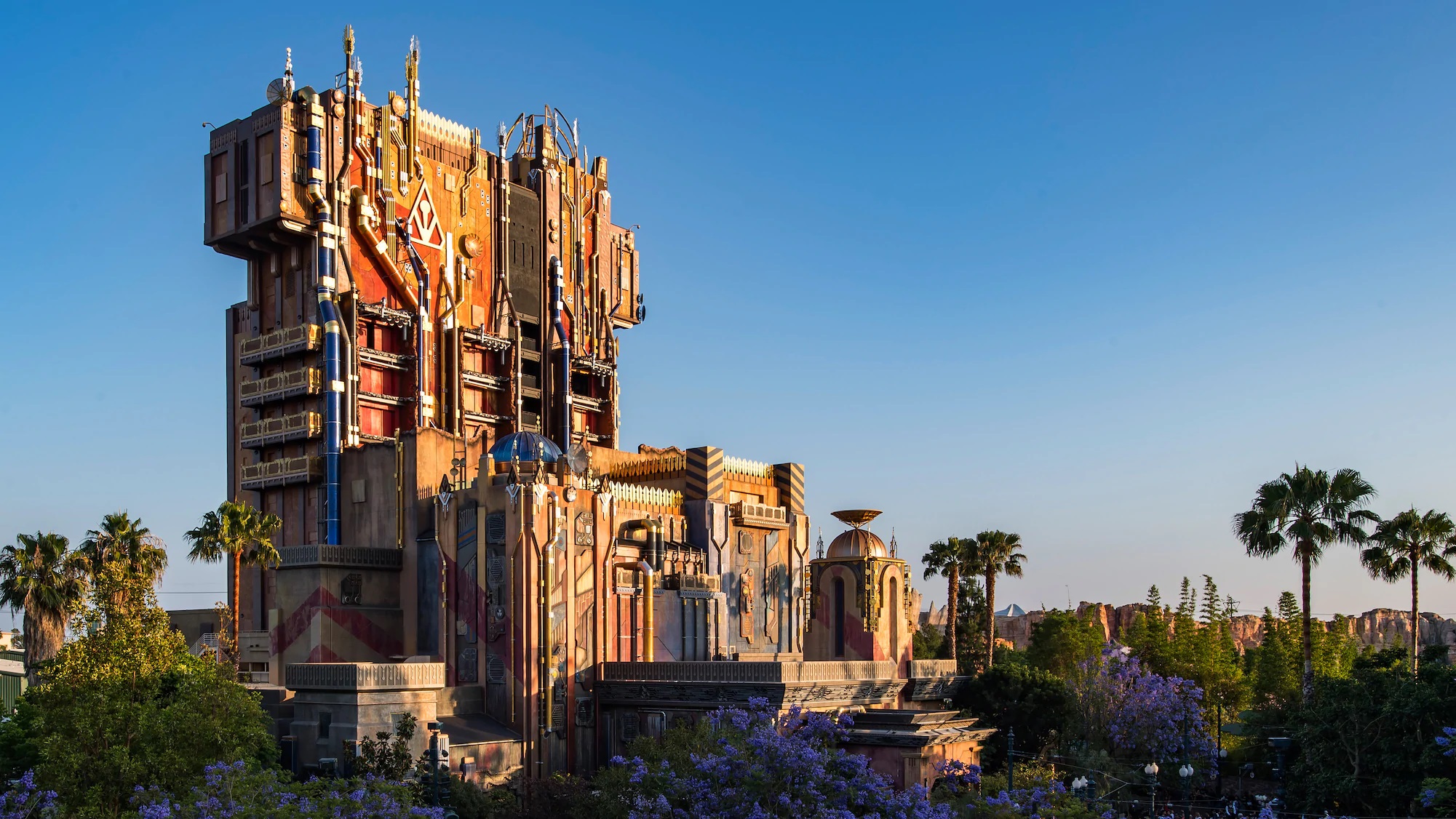 Guardians Of The Galaxy Mission Breakout Towers High Over The