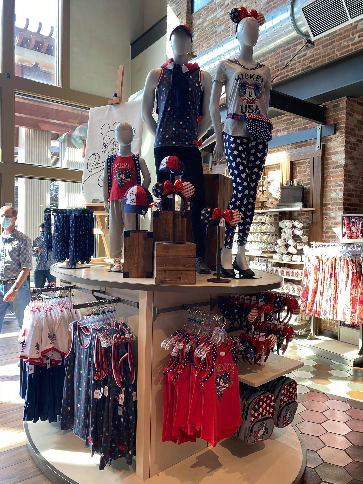 Visiter la boutique DisneyDisney Minnie Mouse Red White Blue Stars 4th of July Sweatshirt 