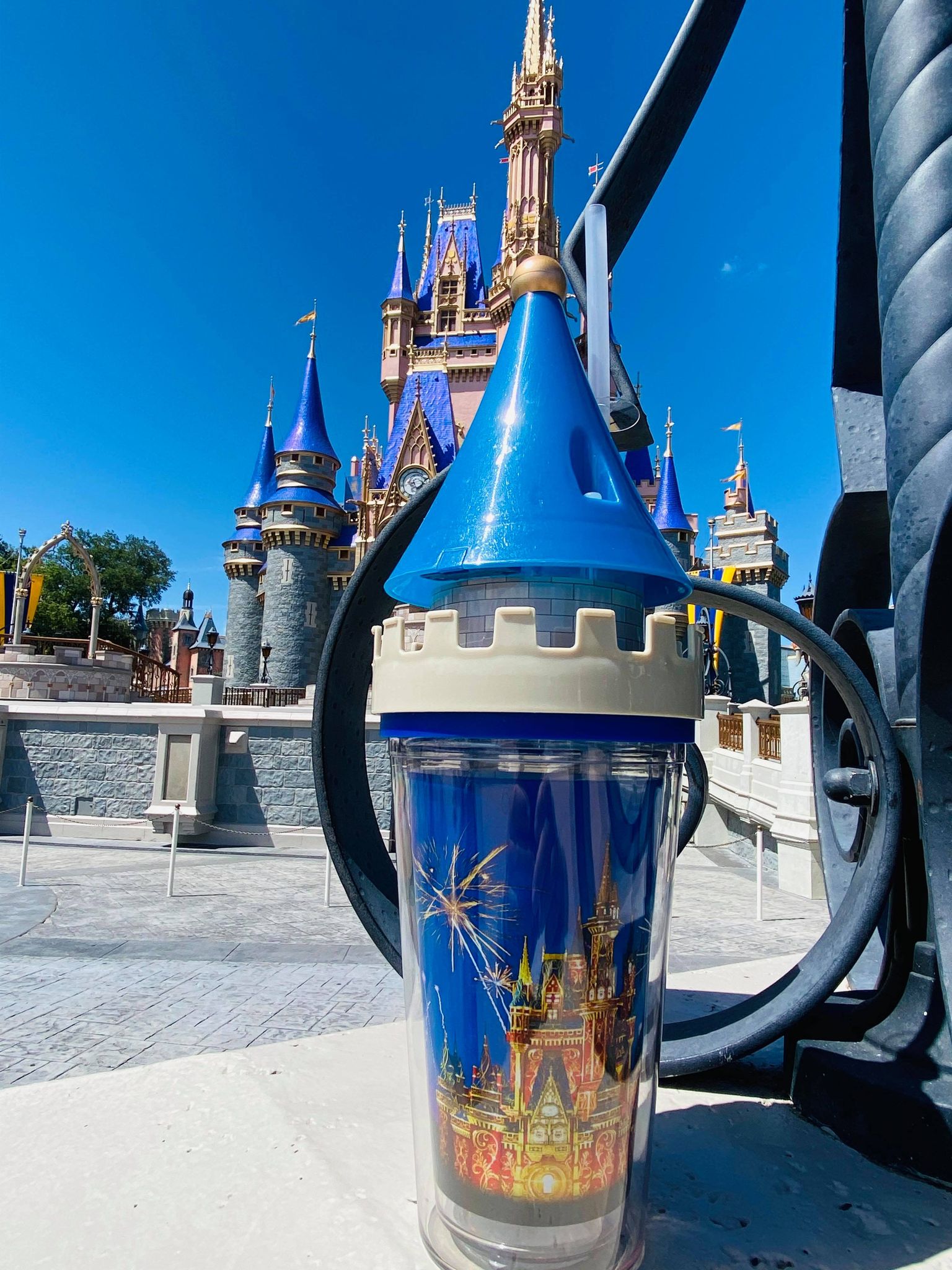 New Disney Parks Cinderella Castle Happily Ever After Light Up Sipper Cup WDW 