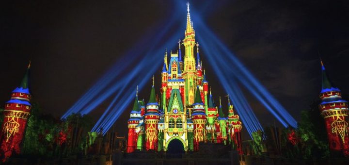 Disney World holidays hours