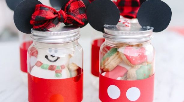 DisneyMagicMoments: Create Your Own Holiday Mickey Mouse Inspired