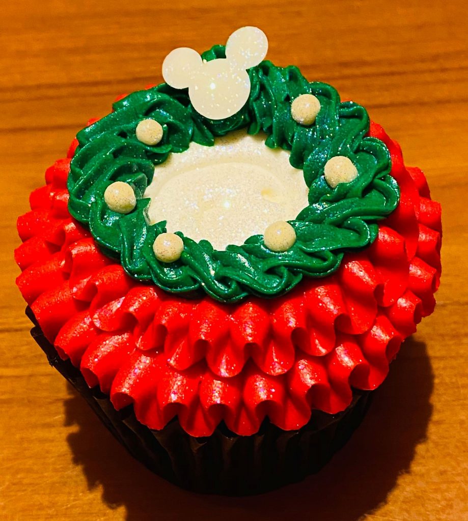 Holiday Cupcake Polynesian