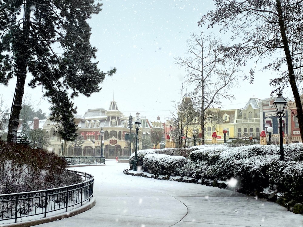 Disneyland Paris Snowfall