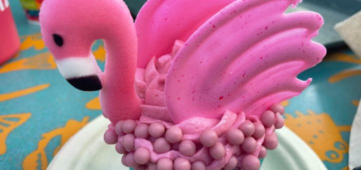 Pink Flamingo Cupcake