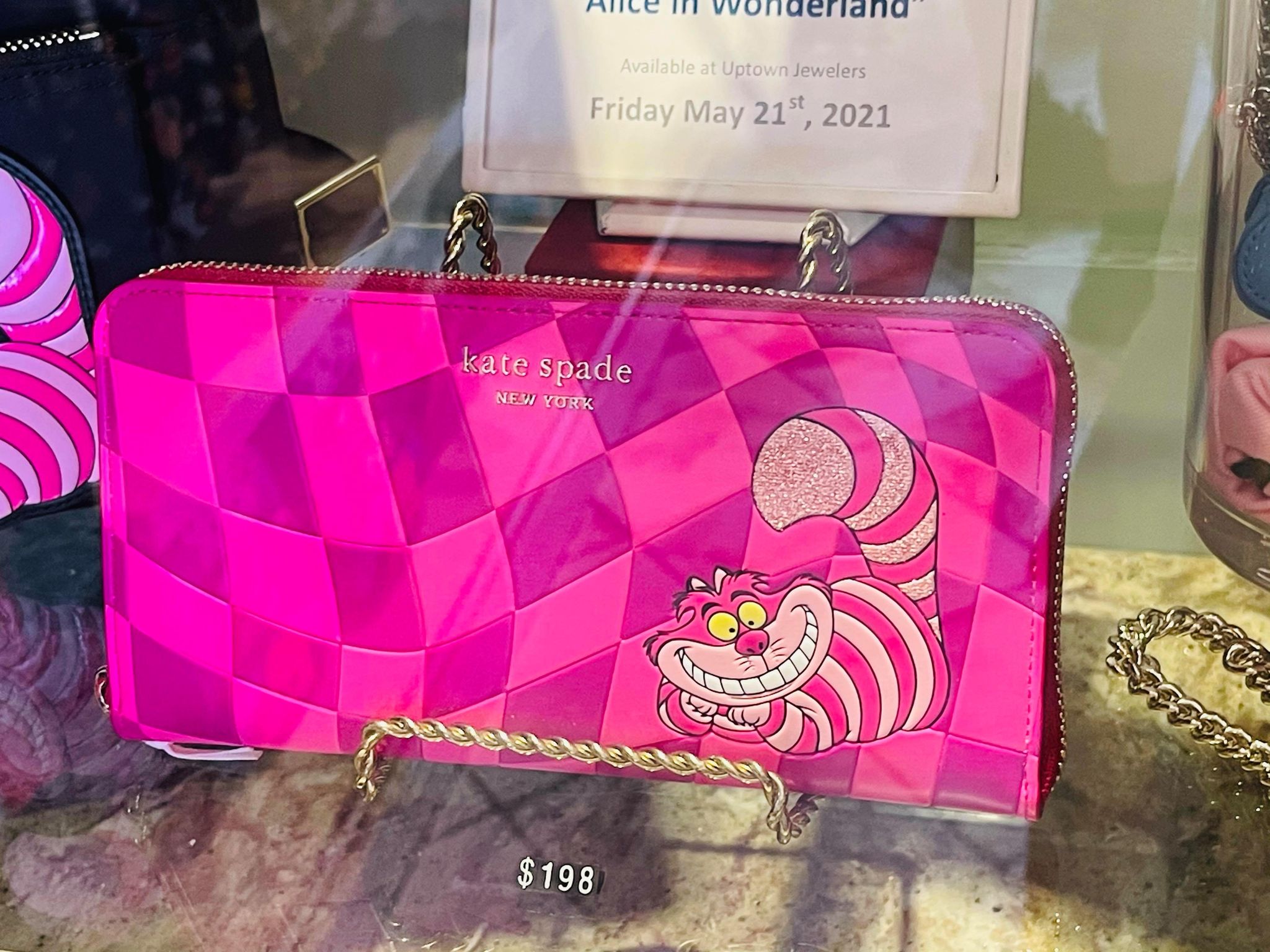 DISNEY PARKS "TAG" PINK PASSPORT WALLET  ~ NEW WITH TAGS! 
