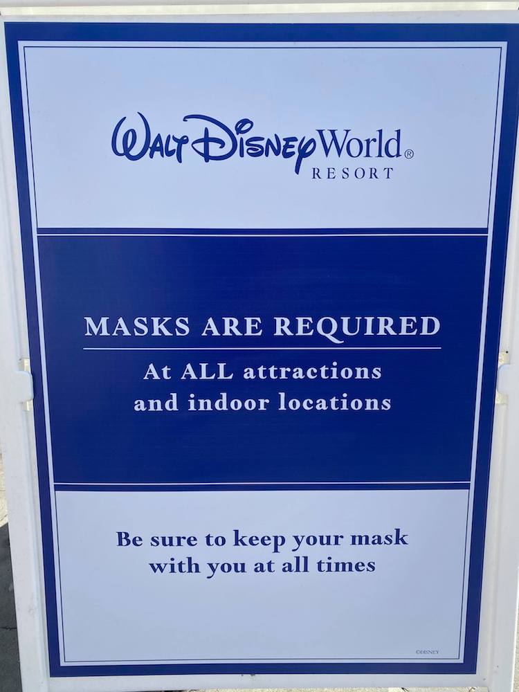Disney Springs, Walt Disney World, Masks