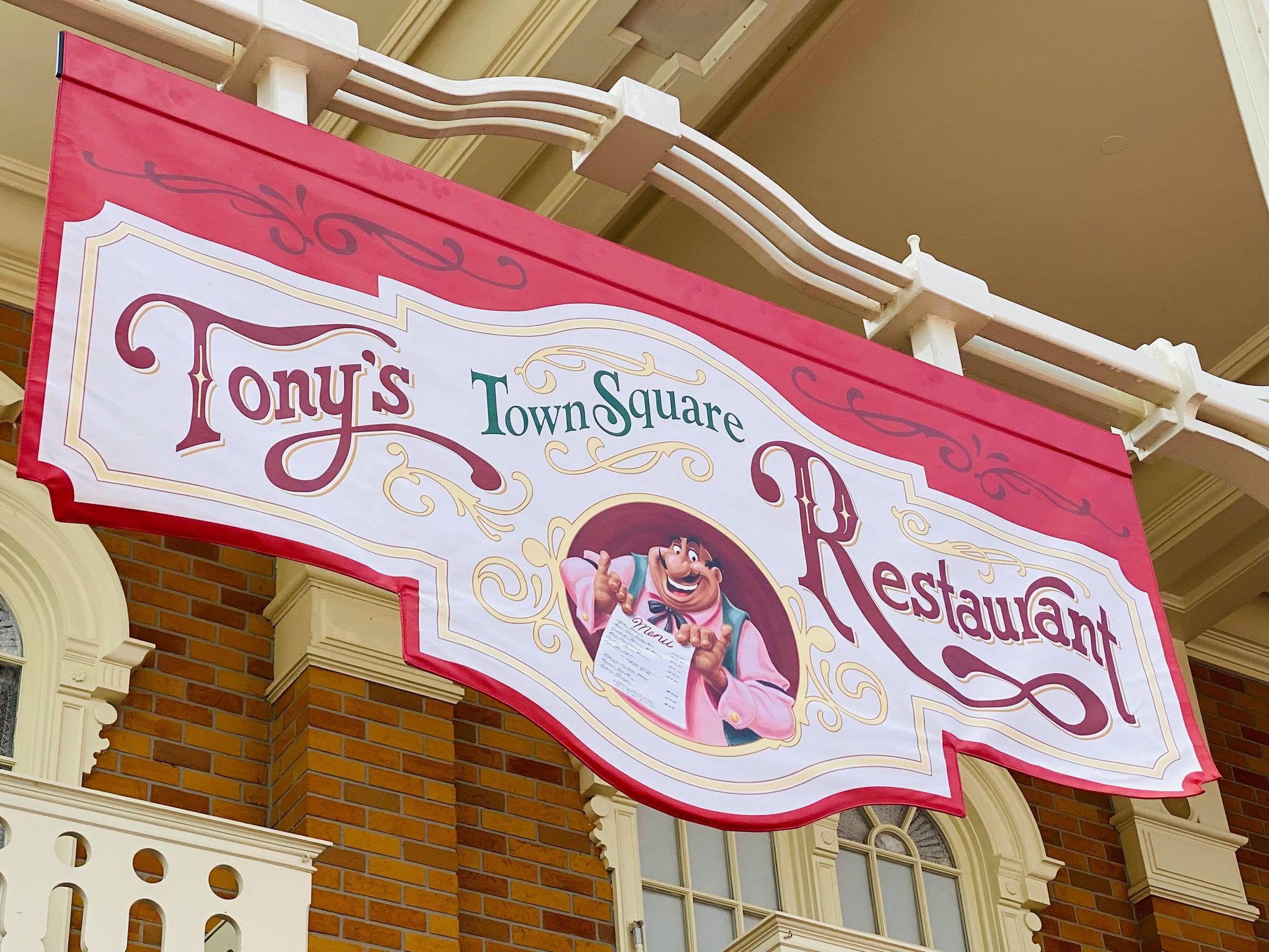 Tony's Town Square Restaurant Gets a New Sign