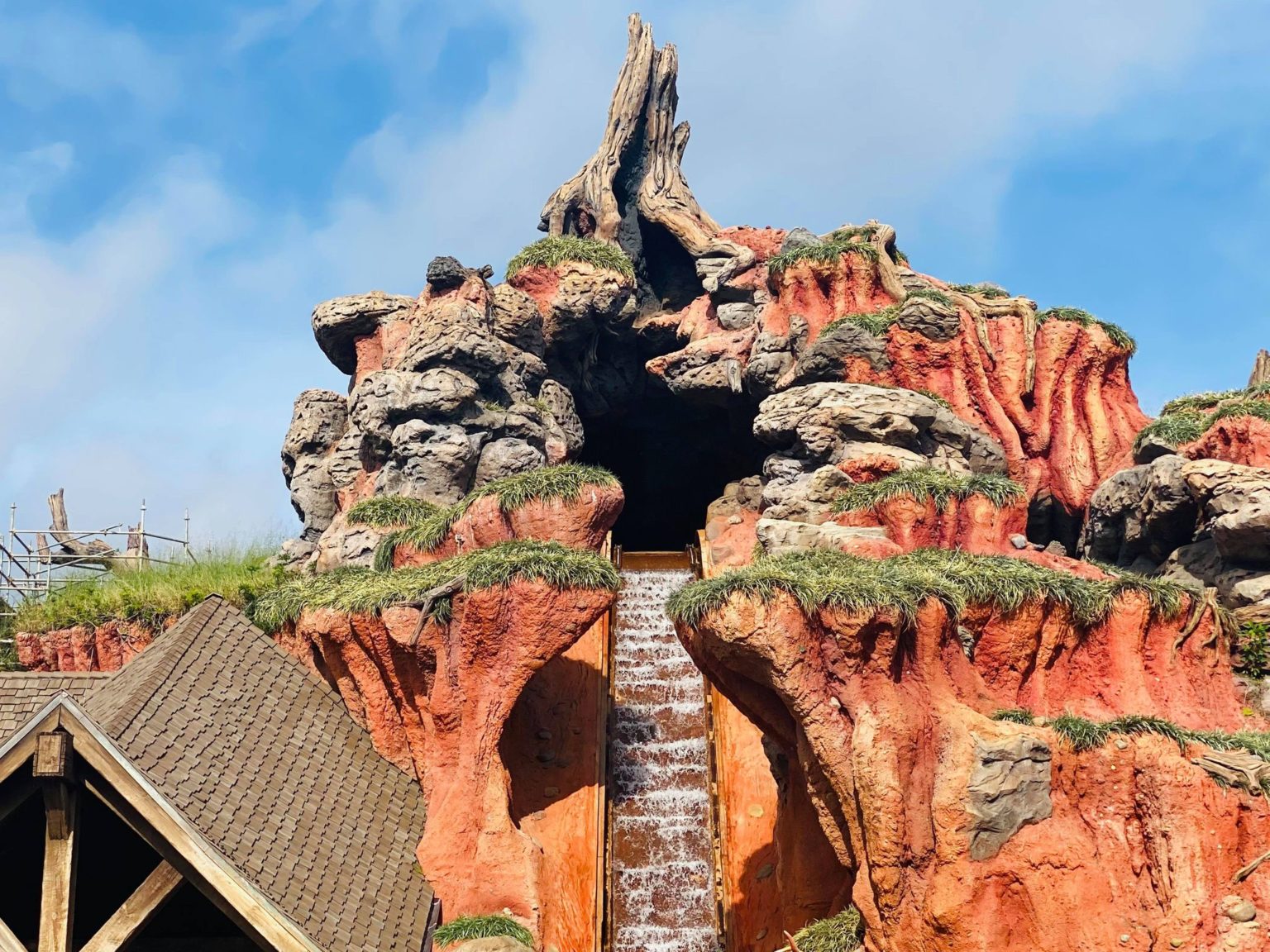 Splash Mountain Reopens After Being Closed AGAIN This Morning