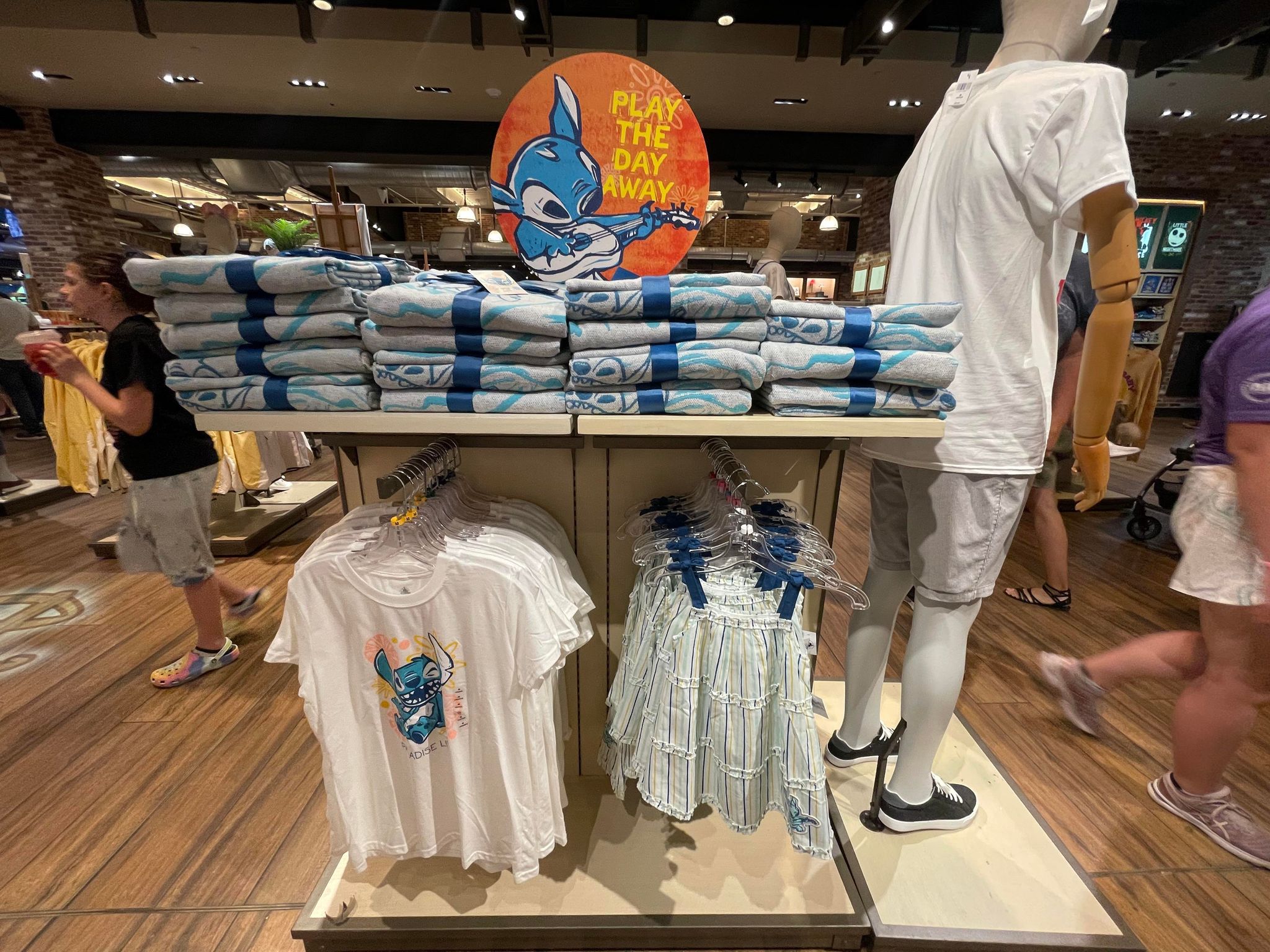 Stitch Stands (and Spits) Over the Entrance to World of Disney at Disney  Springs – Ink and Paint in the Parks