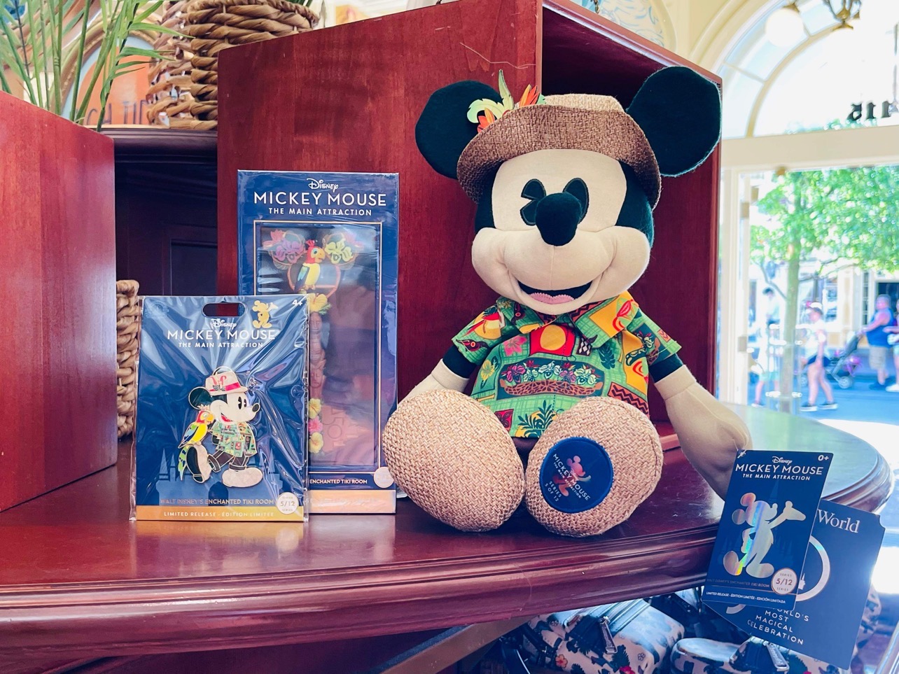 Disney Store Mickey Mouse Celebrates 2021 Opening Ceremony Key Limited Edition 