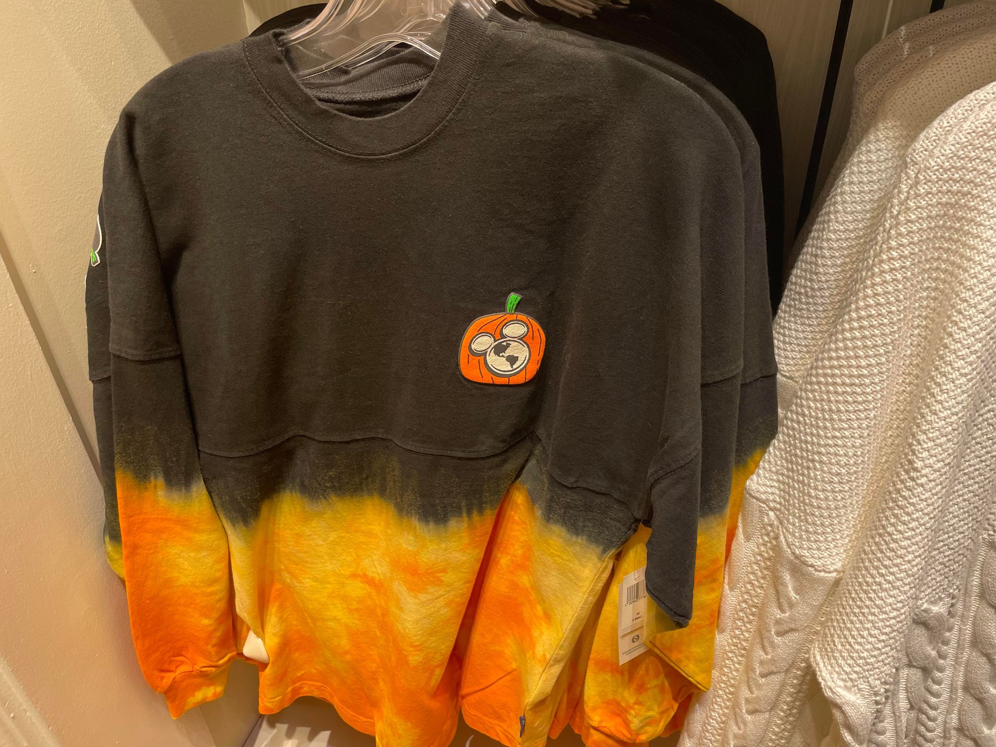 NEW Halloween Spirit Jersey Exclusively For DVC Members - MickeyBlog.com