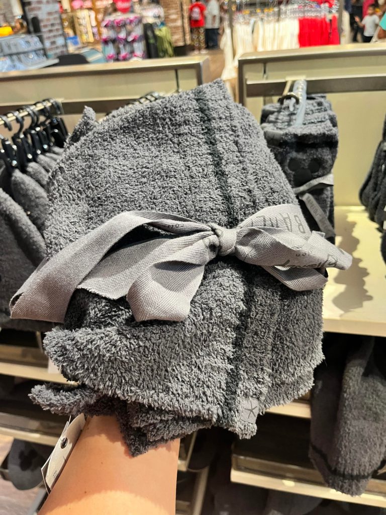 barefoot collection gray scarf
