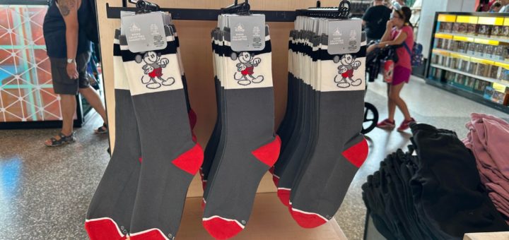 New Mickey Socks, A Need for Disney Fanatics 