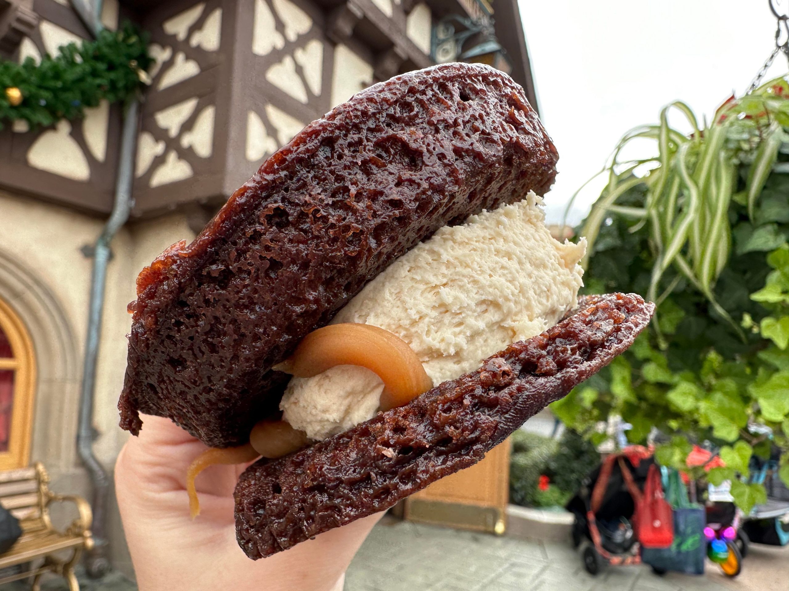 Werther's Original Caramel Chocolate Cookie Sandwich
