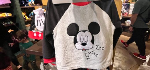 Mickey Fleece Pajama and Pillow Set