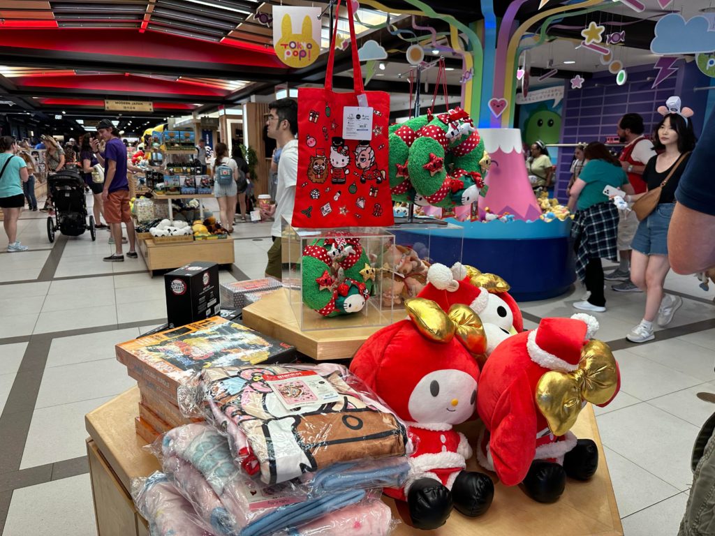 Japan Christmas Merchandise Hello Kitty 2022