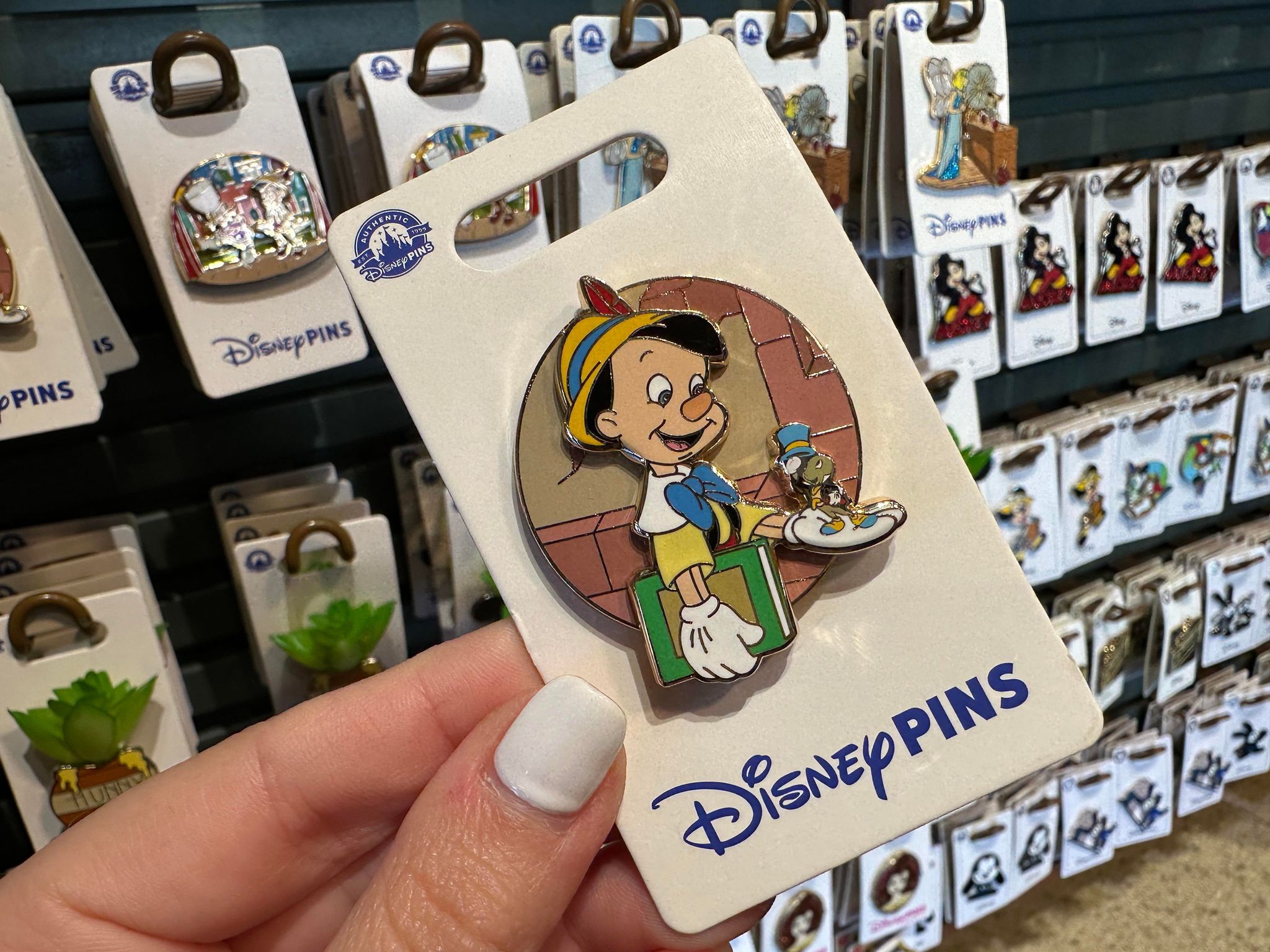 Pinocchio Jiminy Cricket Trading Pin