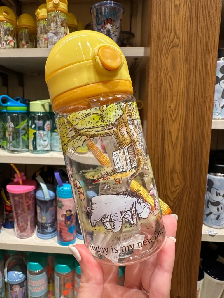 Winnie the Pooh Locking Lid Cup with Straw