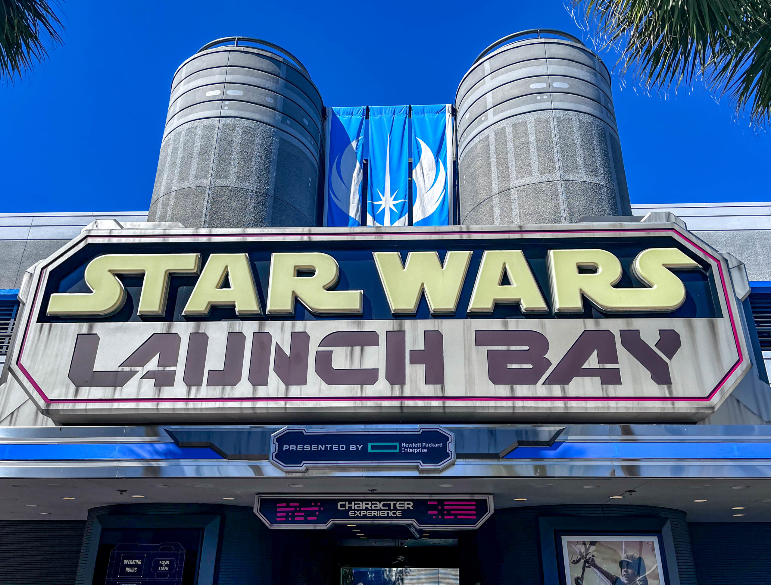 Star Wars Launch Bay