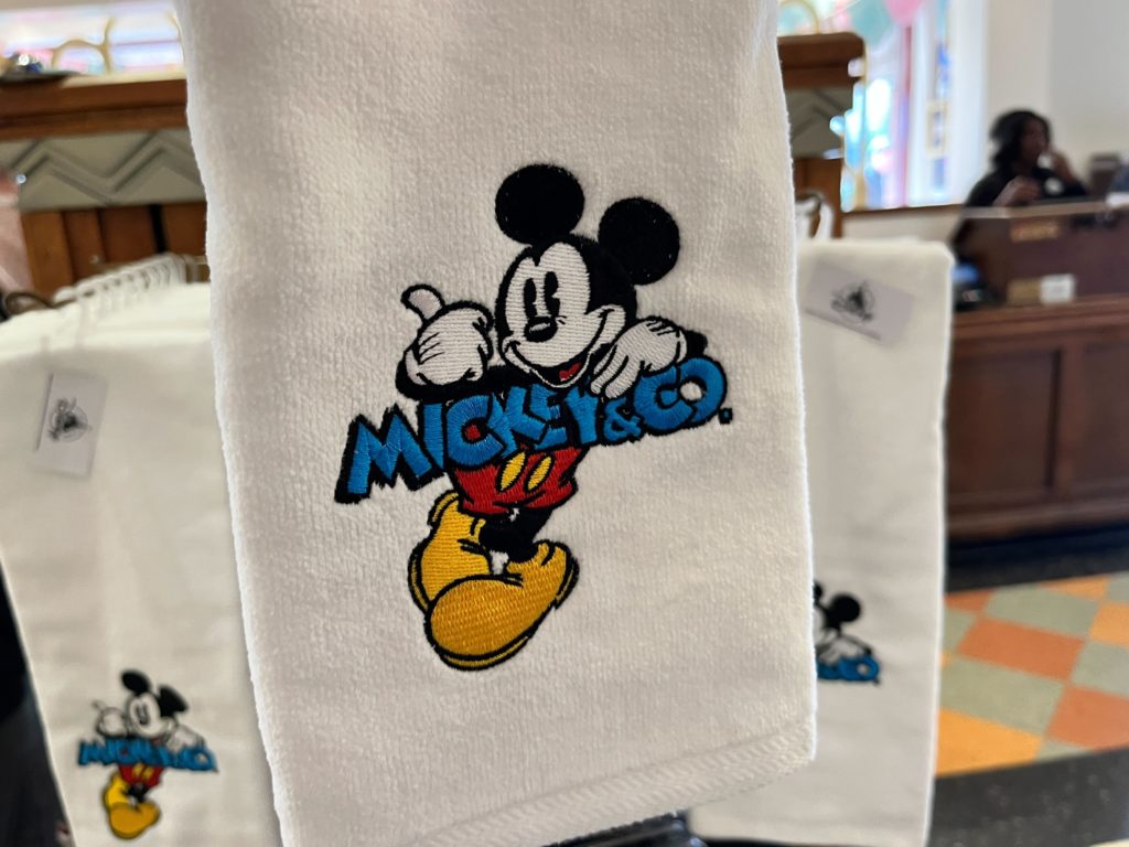 Mickey hand towel