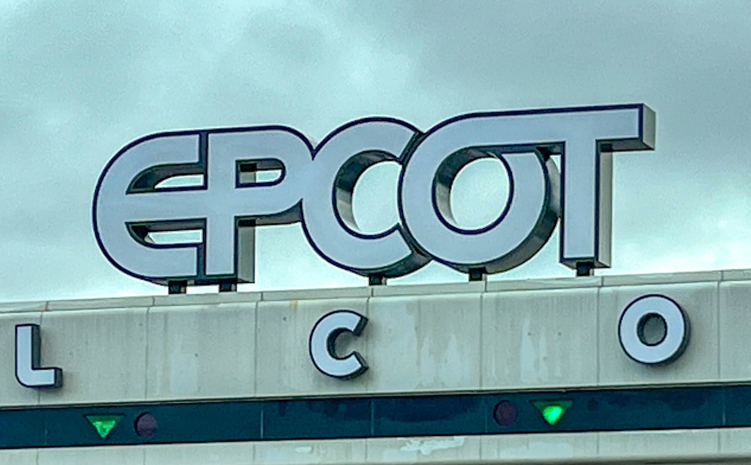 EPCOT has now been placed above "welcome"