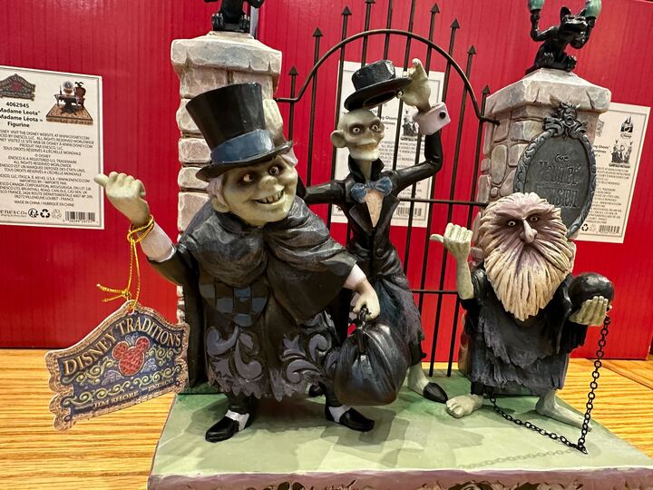 Hitchhiking Ghosts Statue