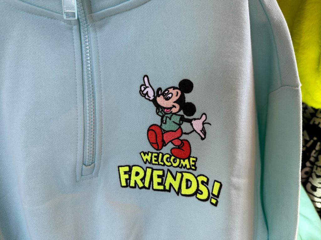 Vintage Mickey Hello Friends sweatshirt