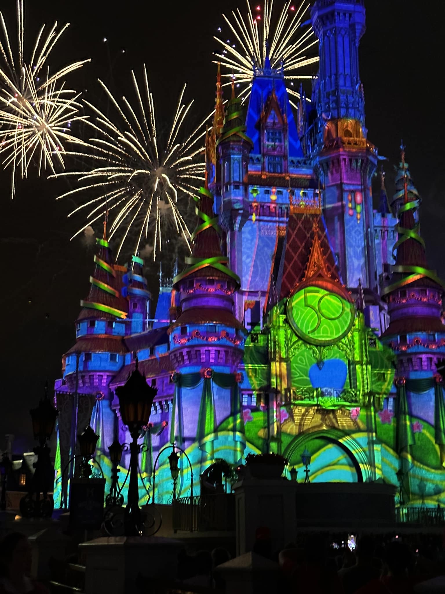 Walt Disney World fireworks castle hidden Mickey