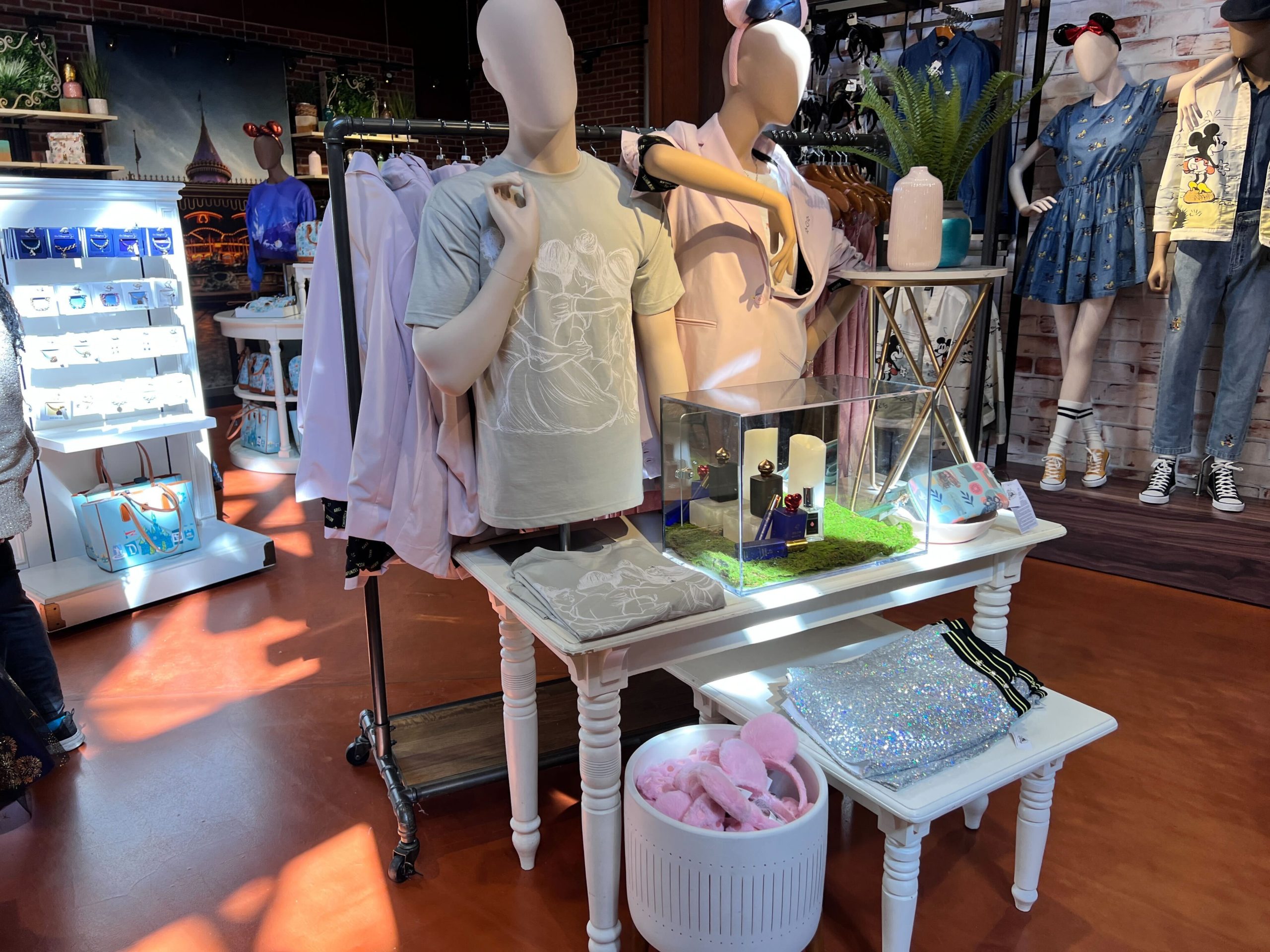 The Dress Shop Returns to Marketplace Co-Op in Disney Springs ...