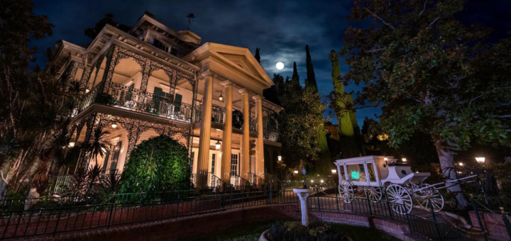 The Haunted Mansion Disneyland