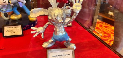 Oswald the Lucky Rabbit Disney100 Figurine