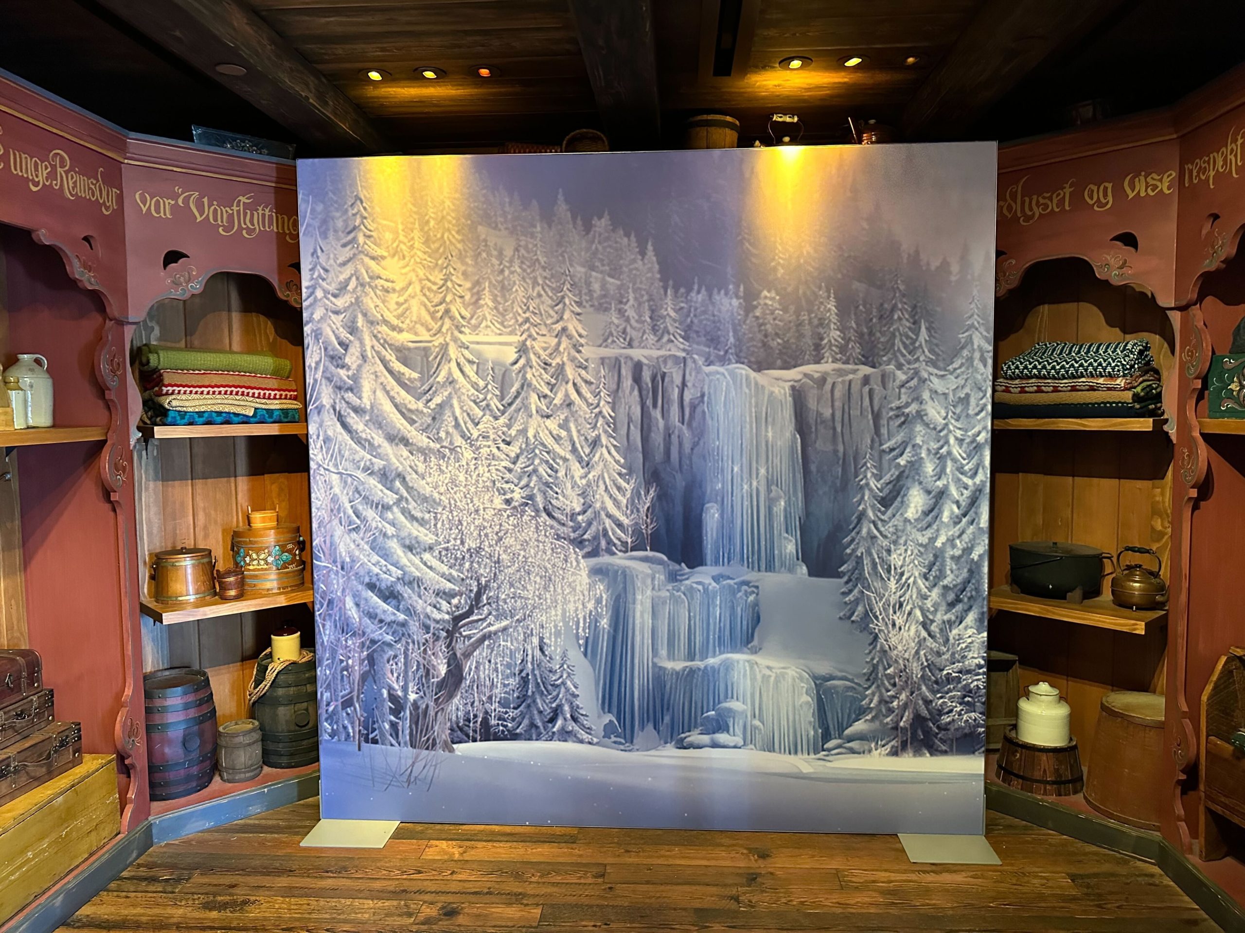 New photopass opportunity at the wandering reindeer at Norway pavilion