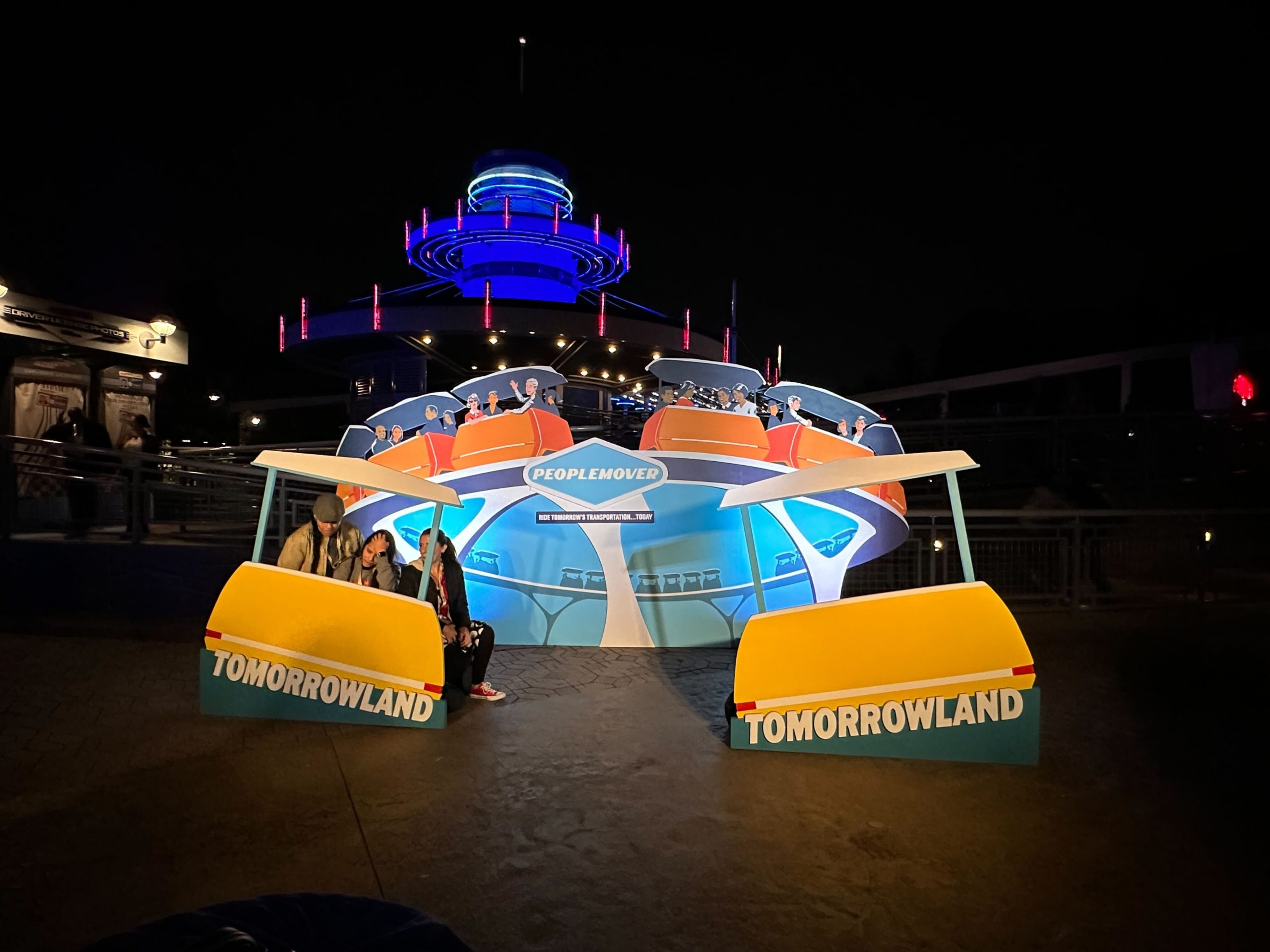 Disneyland After Dark: Throwback Nite Tomorrowland Photo Op