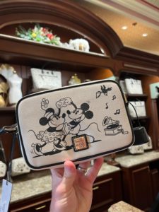 Mickey's Picnic by Disney Dooney & Bourke - Disney Dooney and Bourke Guide