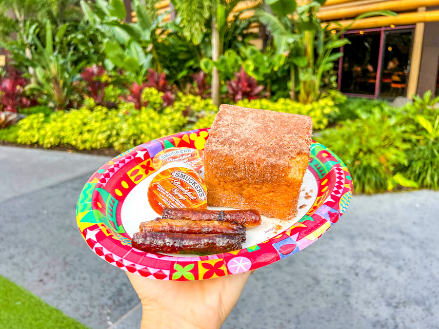capt. captain cook's polynesian village resort quick service tonga toast breakfast sausage meal