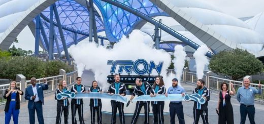 tron opening cast