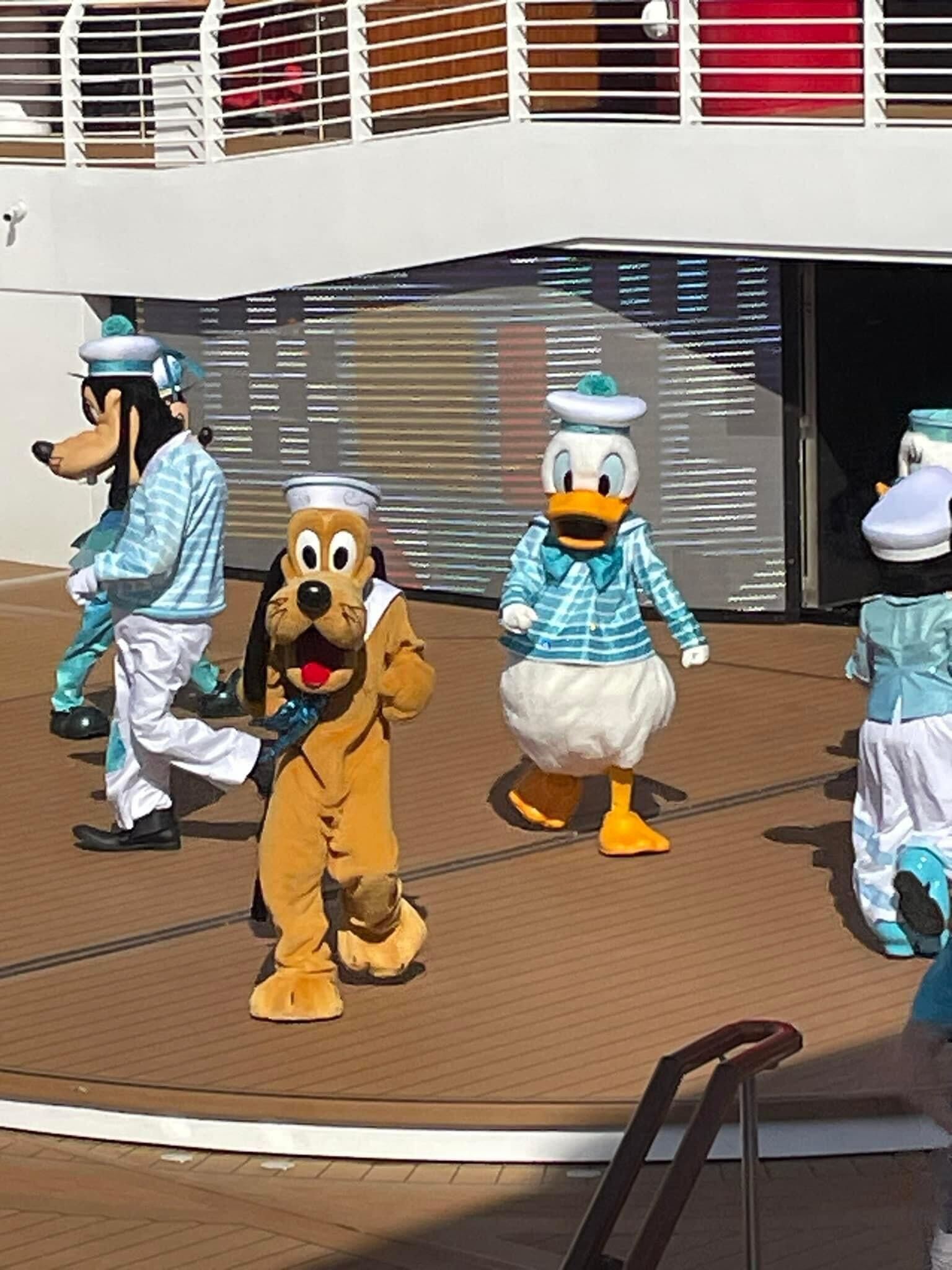 Mickey Disney Cruise