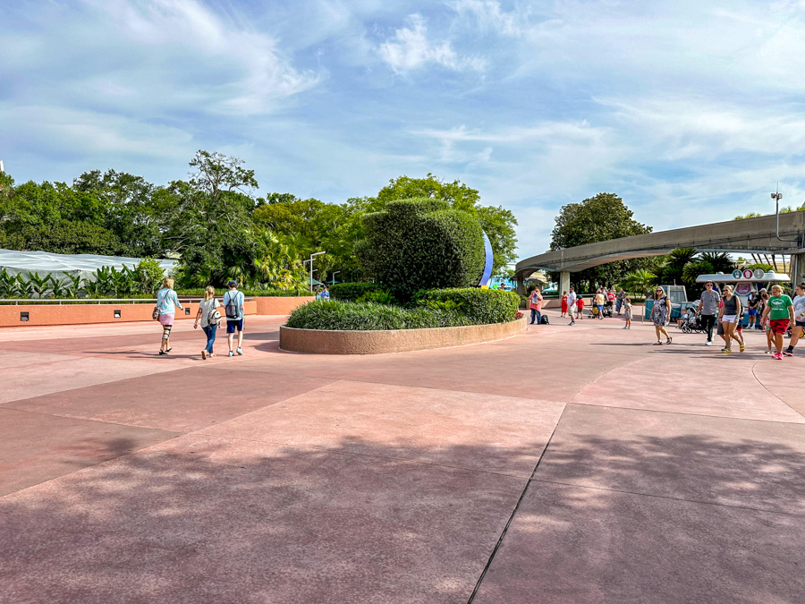 Memorial Day Small Crowds EPCOT