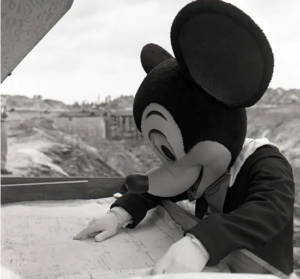 Mickey planning Walt Disney World