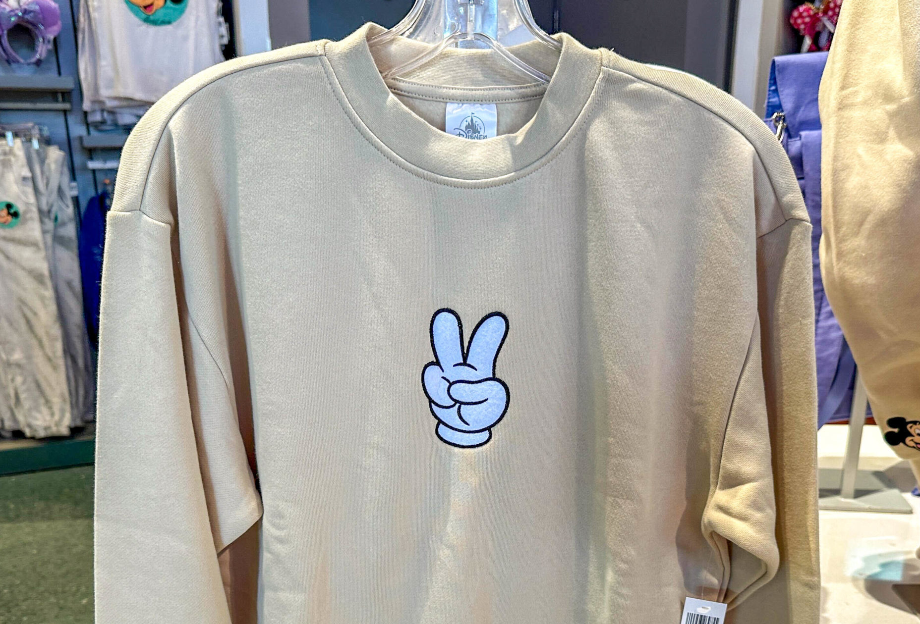 mickey mouse hand gang signs