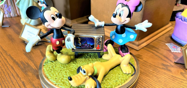 Disney100 eras figurine