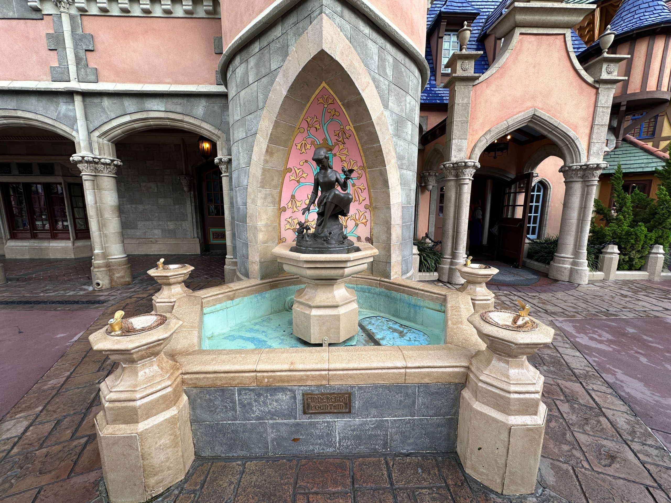 No Water Cinderella Fountain 2023